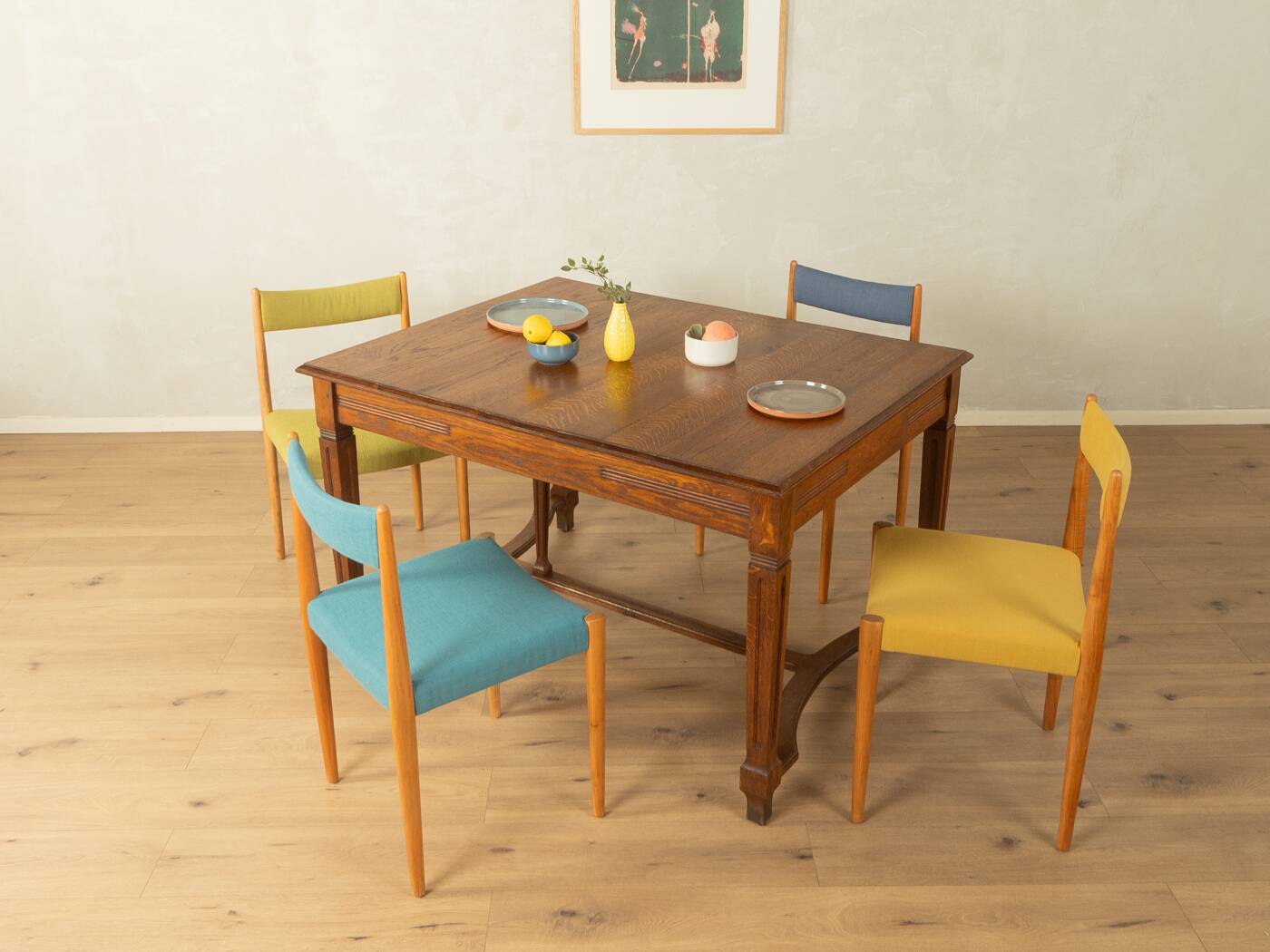 Art Nouveau dining table made of solid oak, Germany, 1910s