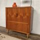 Petite Enfilade vintage à 2 portes coulissantes 1 abattant bar en teck Longueur 88 cm