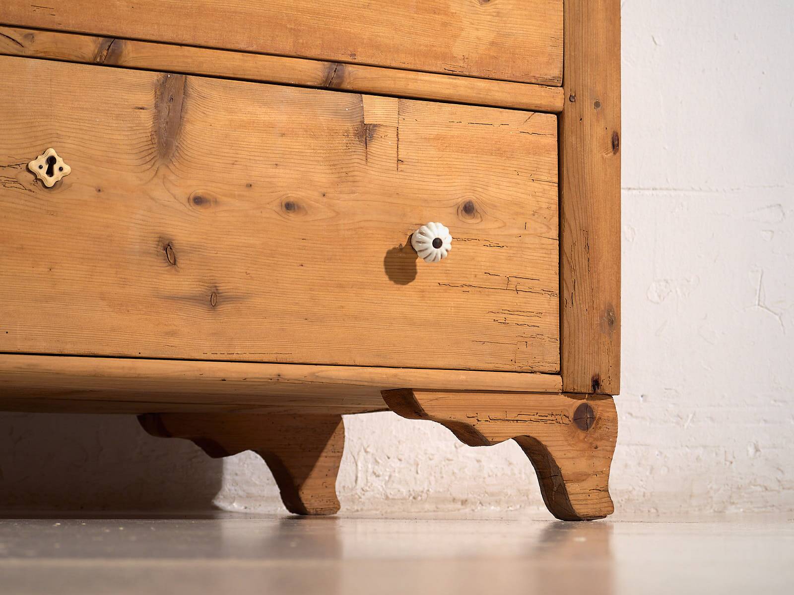Antique Provençal chest of drawers (c.1920)