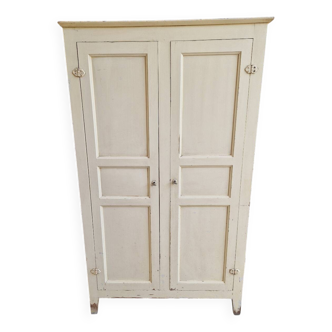 Armoire parisienne ancienne