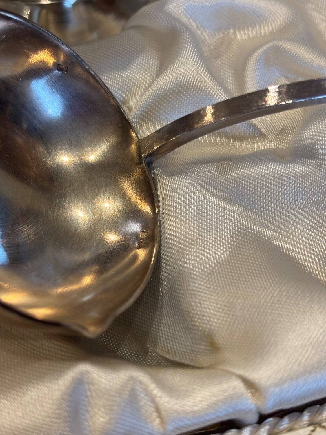 Alcoholic cherry service