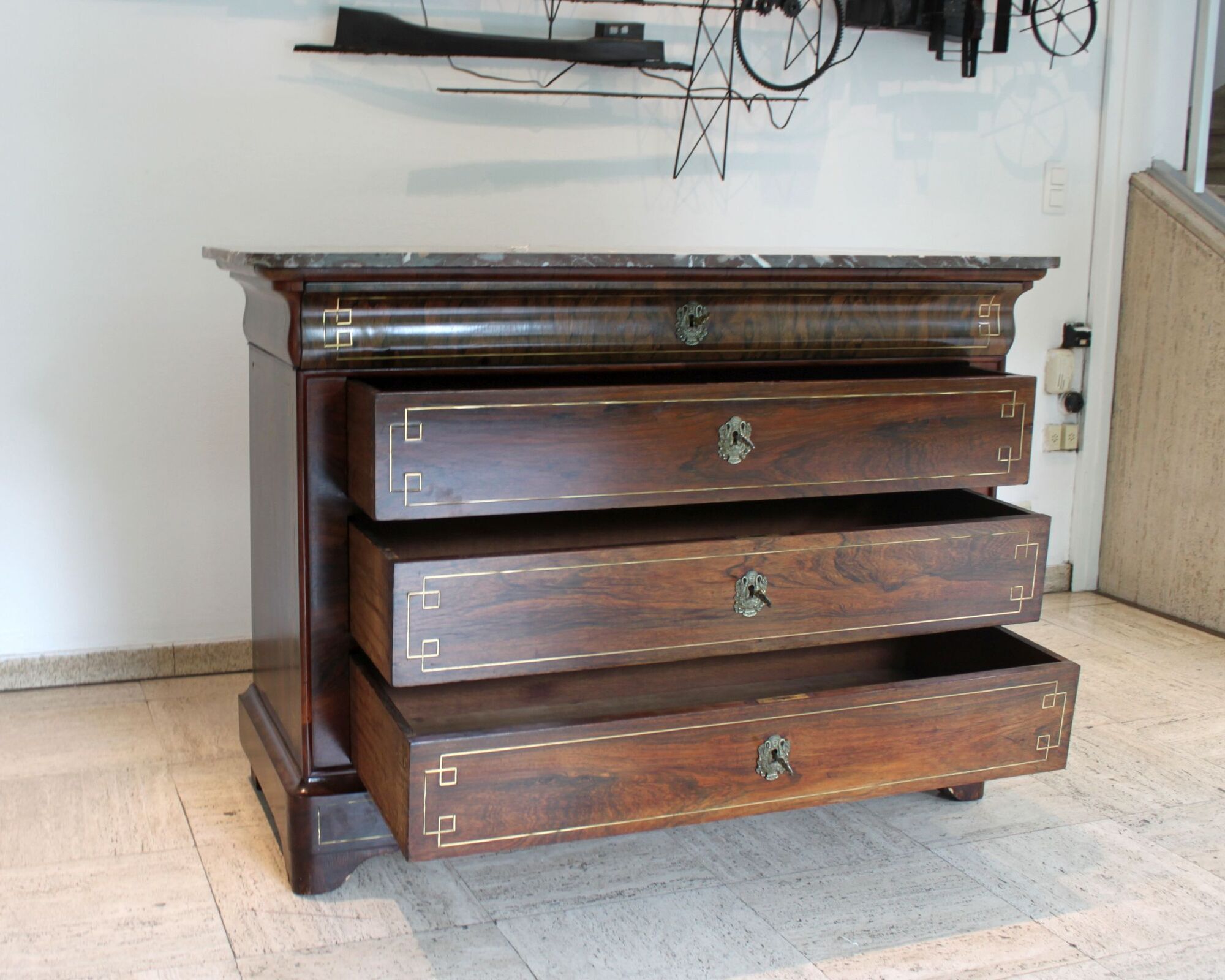Parisian chest of drawers in mahogany, Charles X style, nineteenth.