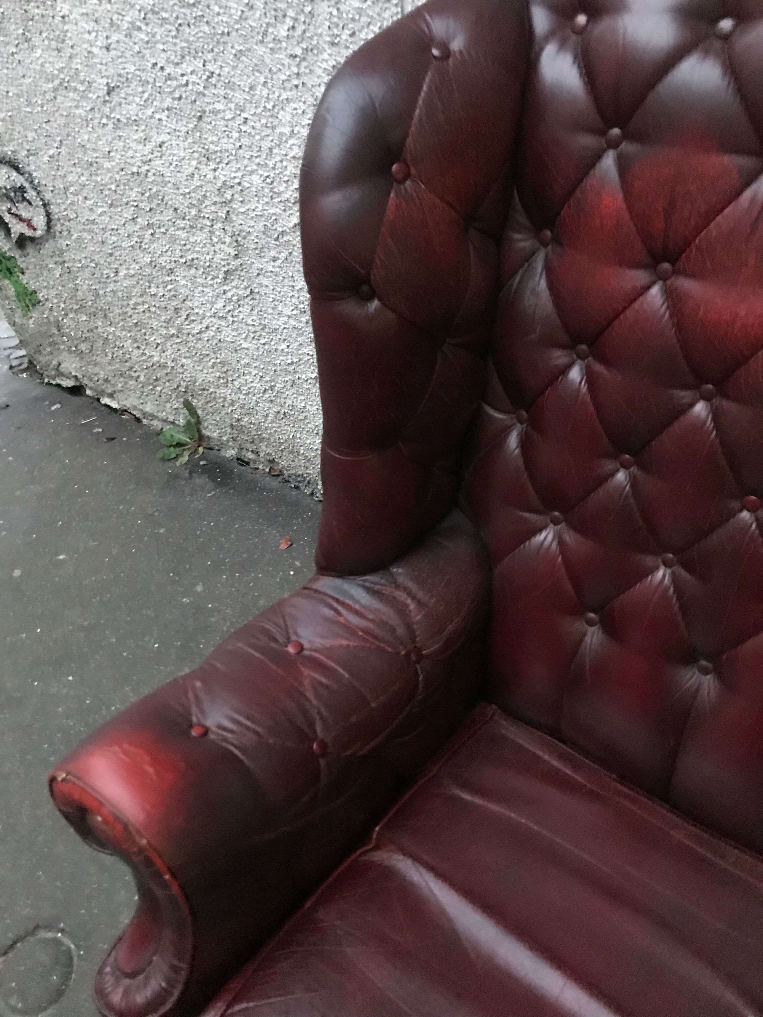Fauteuil bergère chesterfield anglais