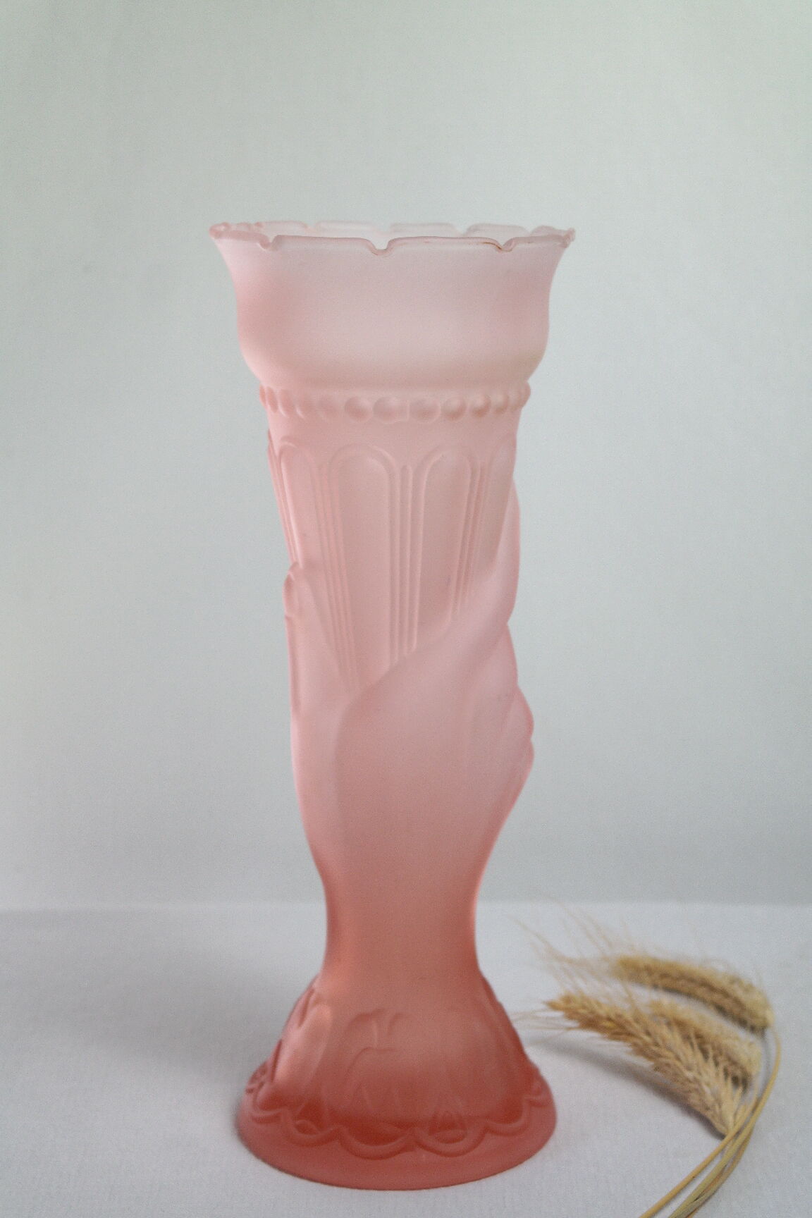 Art Deco vase, rose, hand-painted, frosted glass.