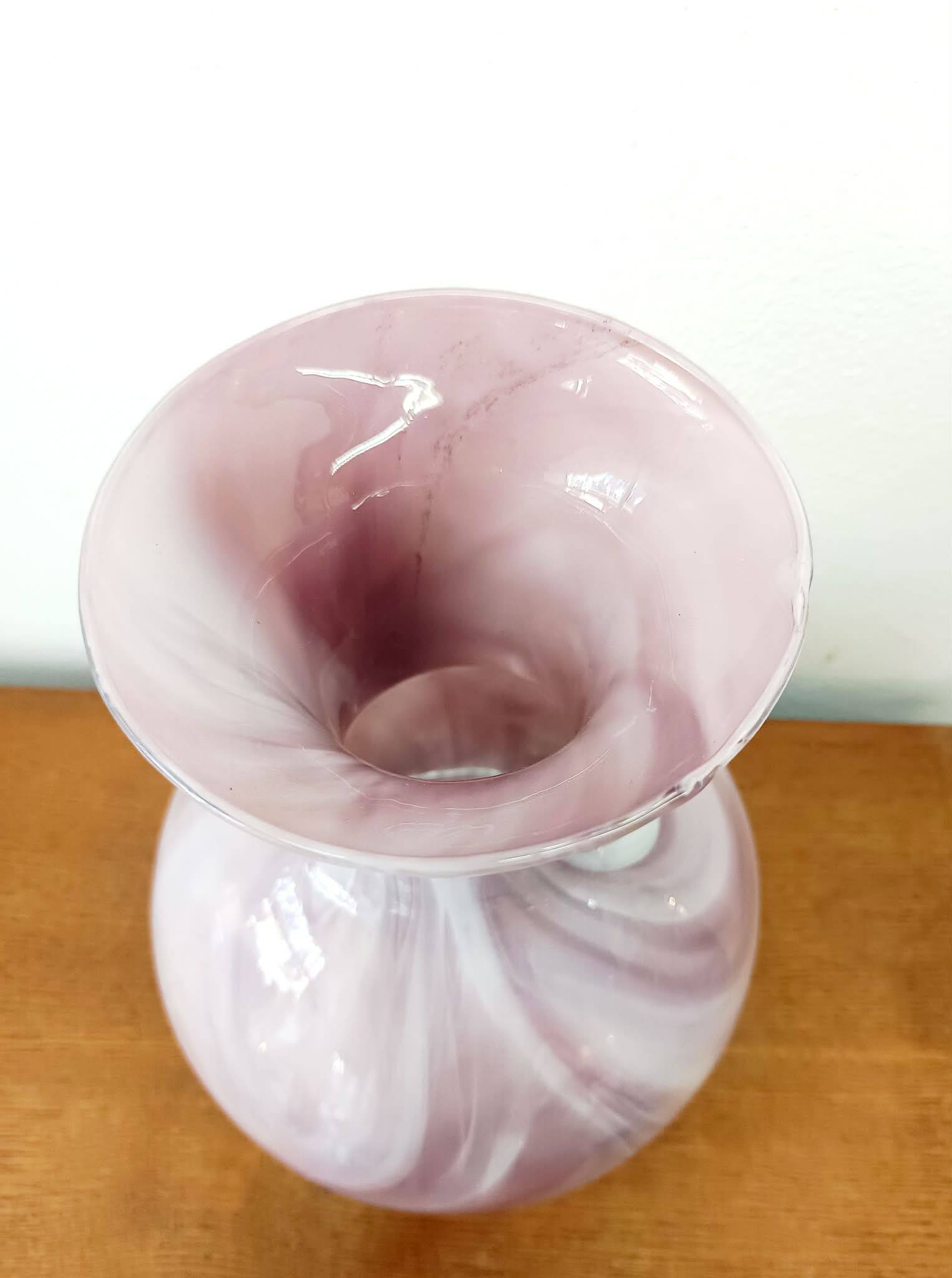 Vintage pink Murano glass vase style