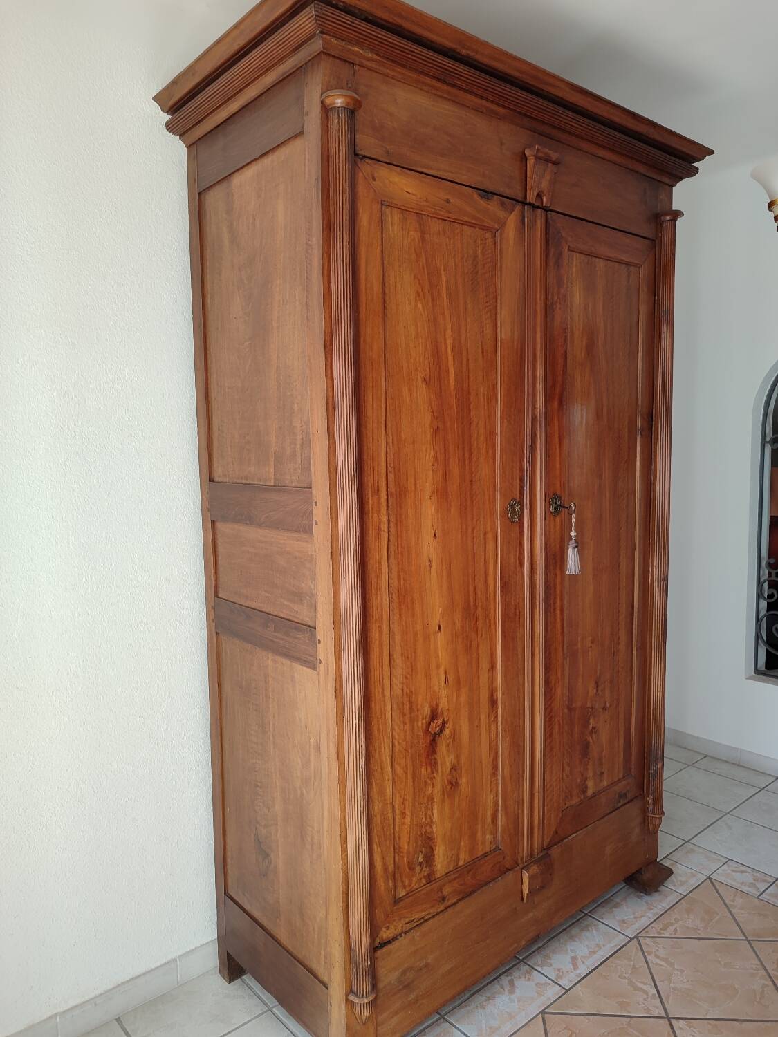 Armoire ancienne en bois