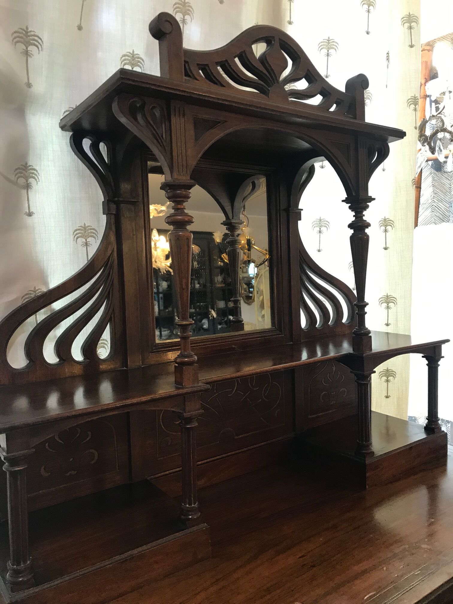 Art Nouveau showcase