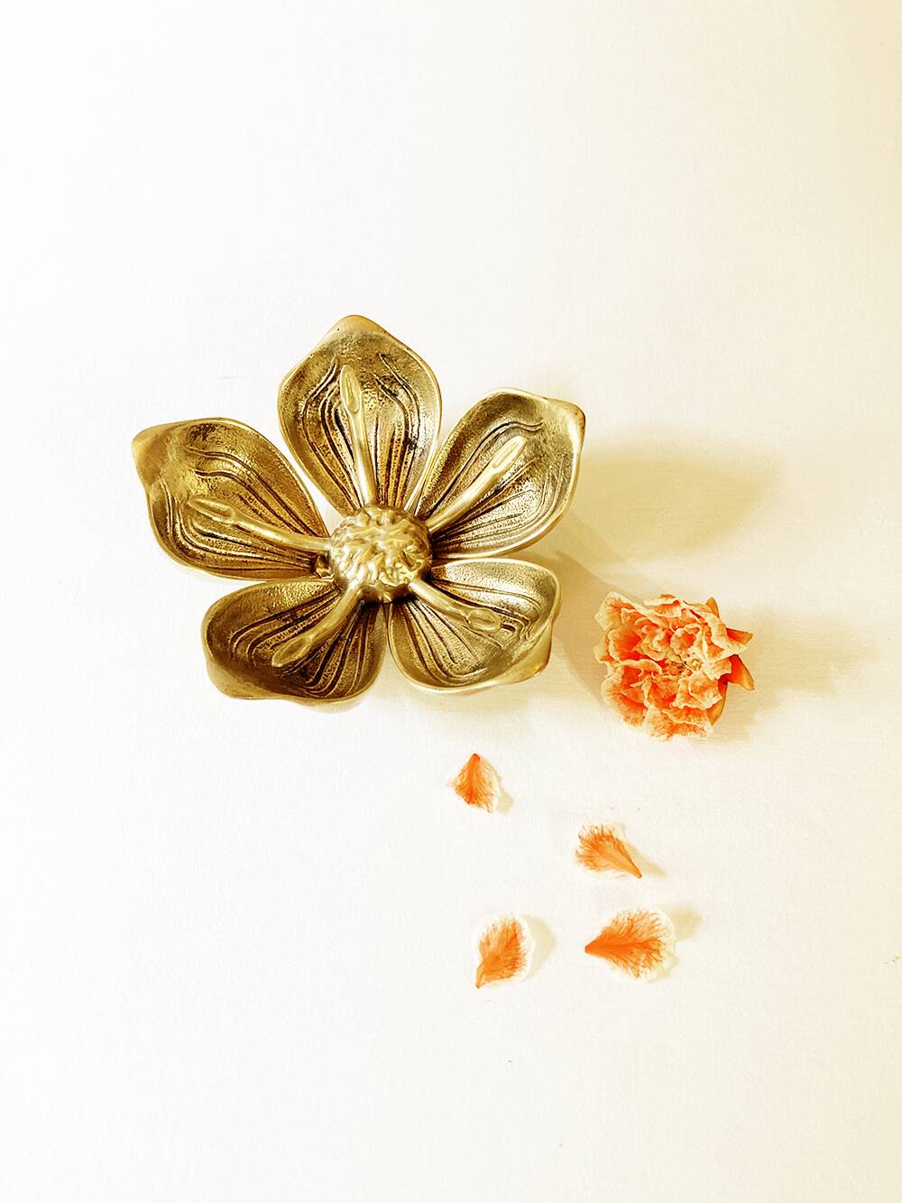 Brass flower ashtray