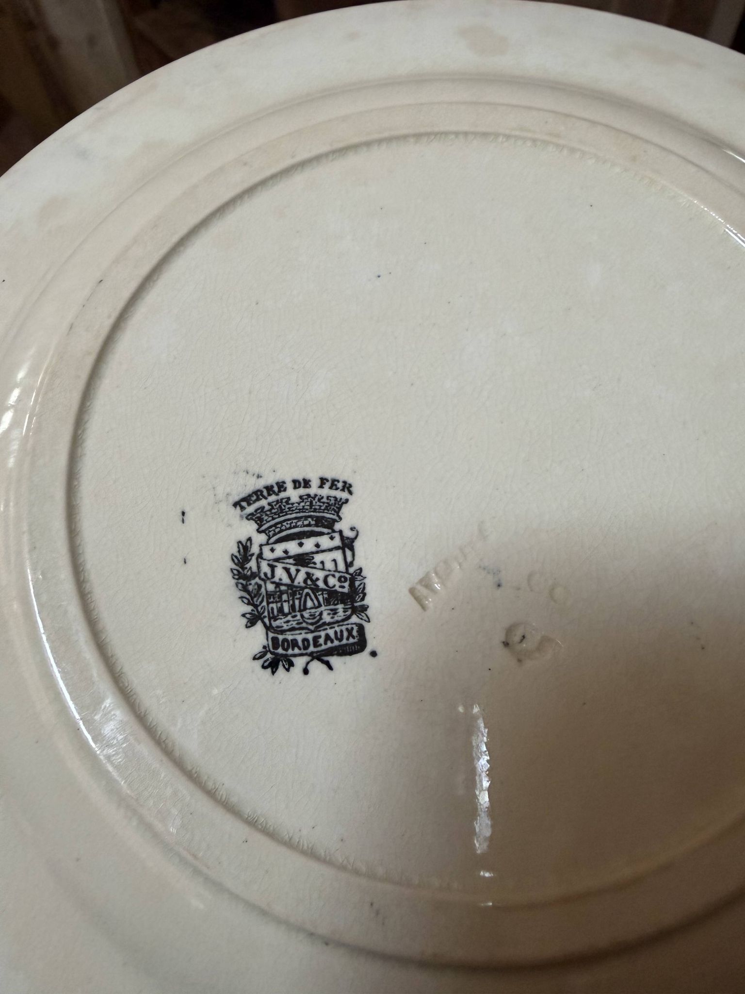 Flat plates Jules Vieillard Bordeaux in ironstone