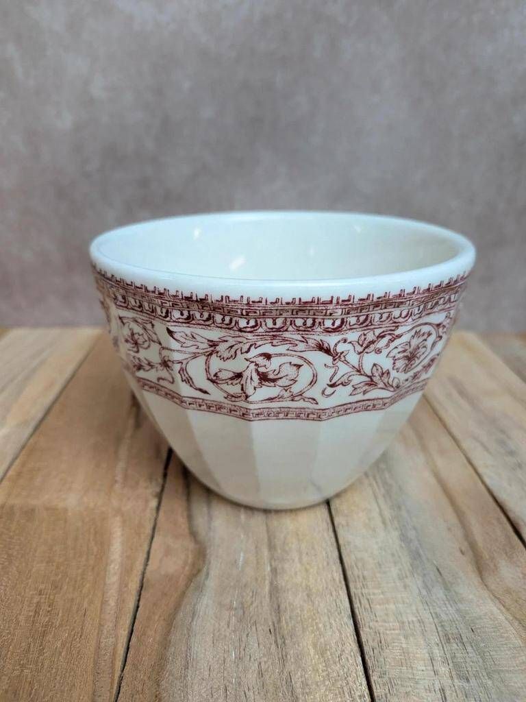 Mug Corona Colombia red décor in the style of toile de Jouy