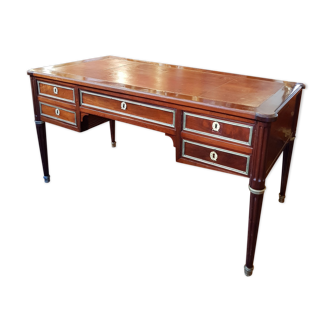 Louis XVI period flat desk - fluting - chased bronze - 18th century - mahogany & leather