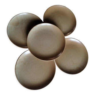 Stoneware plates