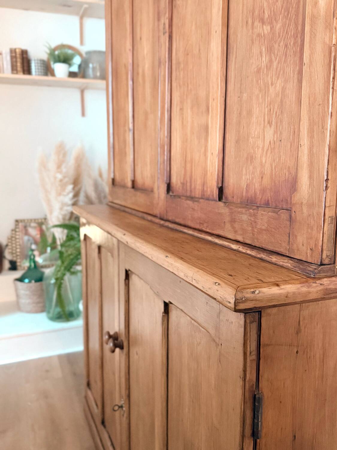 Parisian sideboard in solid wood