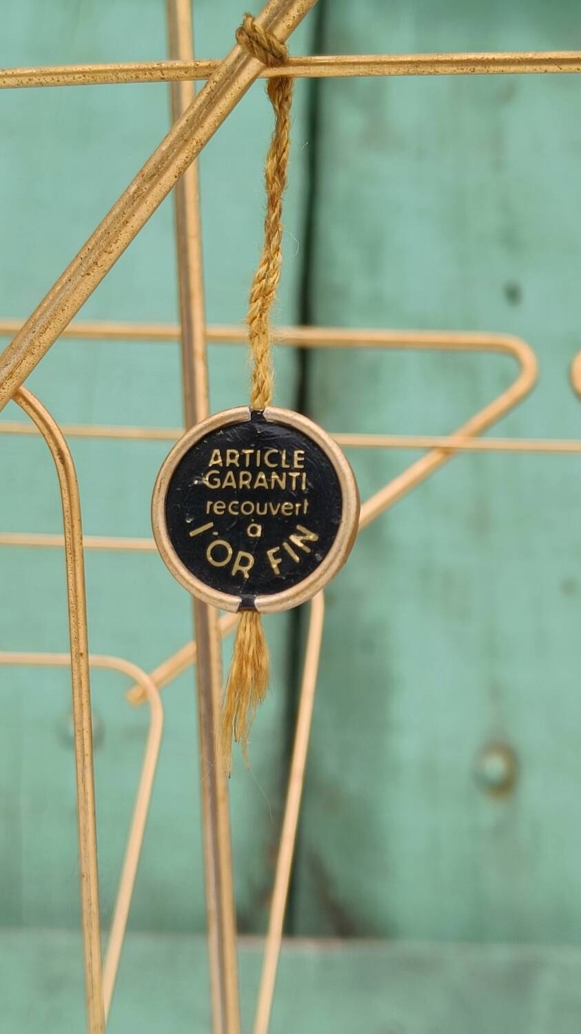 Vintage vinyl magazine rack
