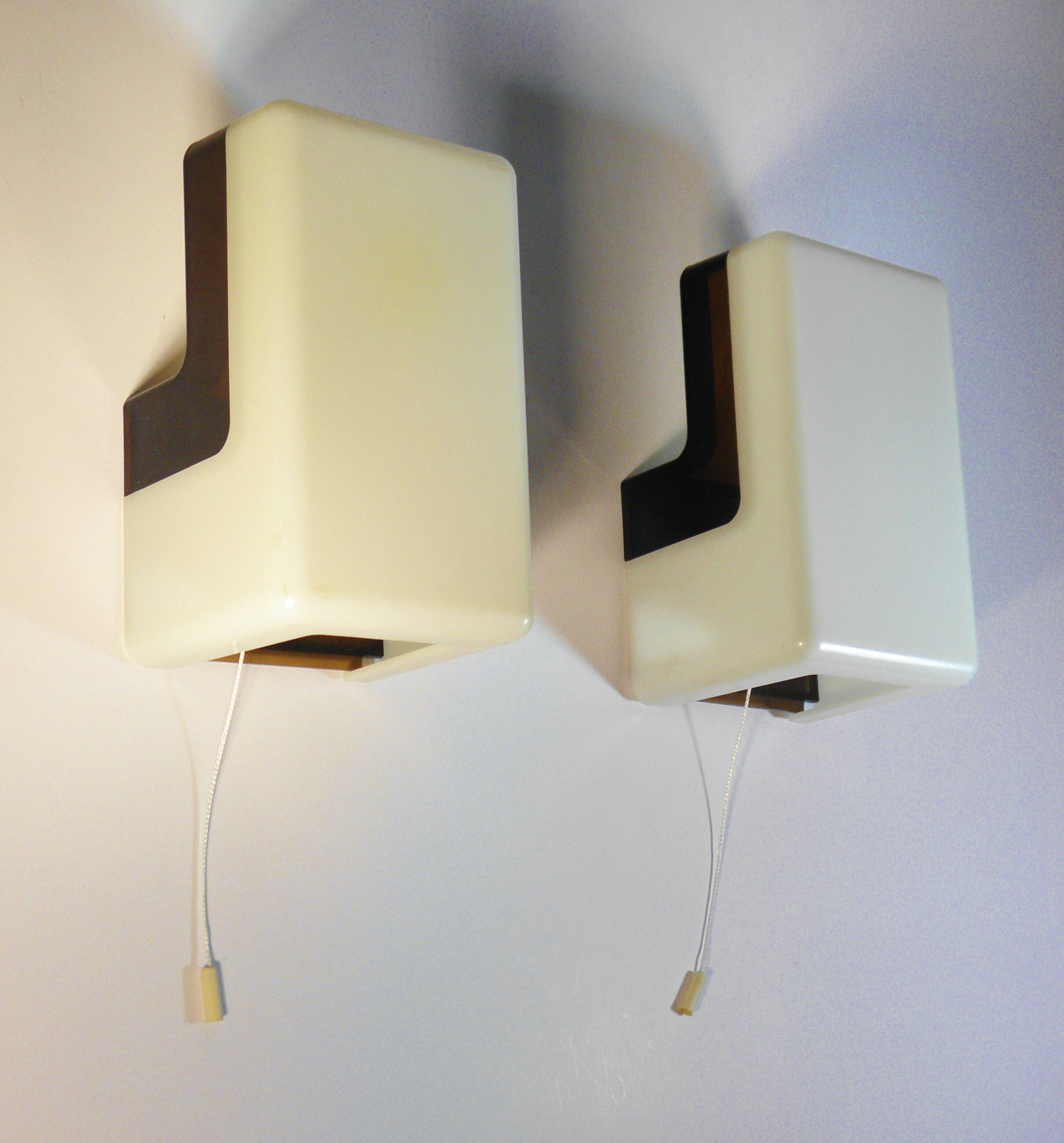Pair of 1970s design wall lights
