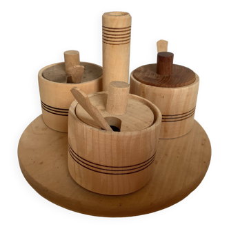 Wooden spice server