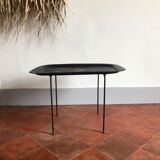 Metal tray table
