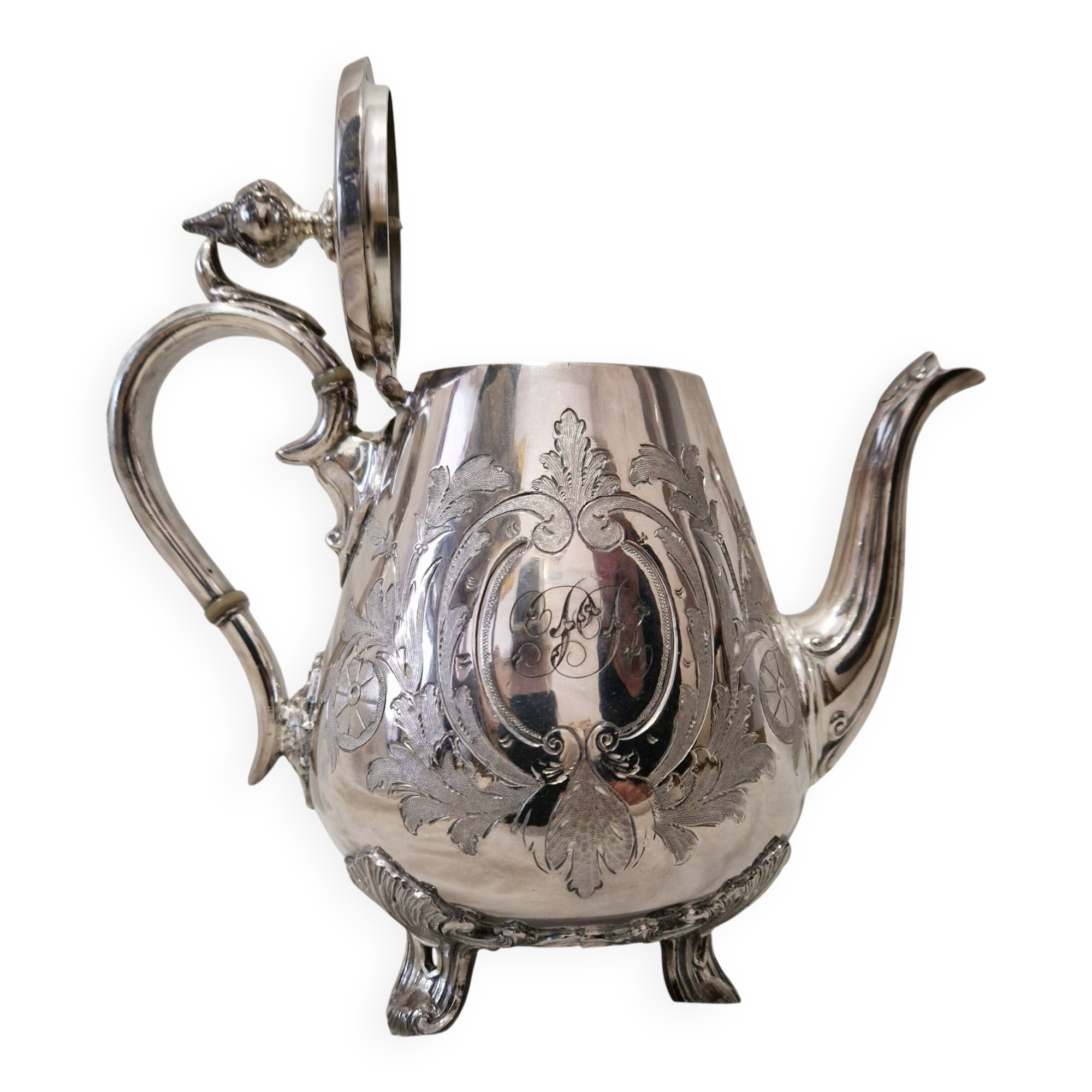 Théière Napoléon III en métal argenté – XIXᵉ siècle – Décor rocaille