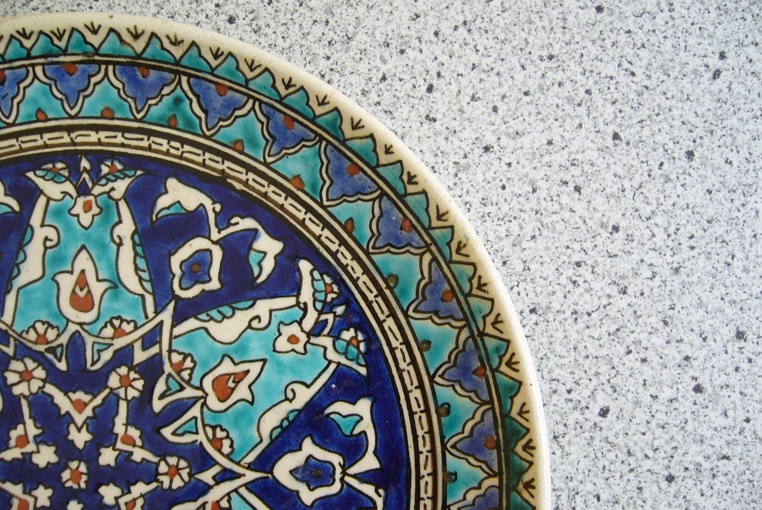 Oriental plate blue and turquoise tones
