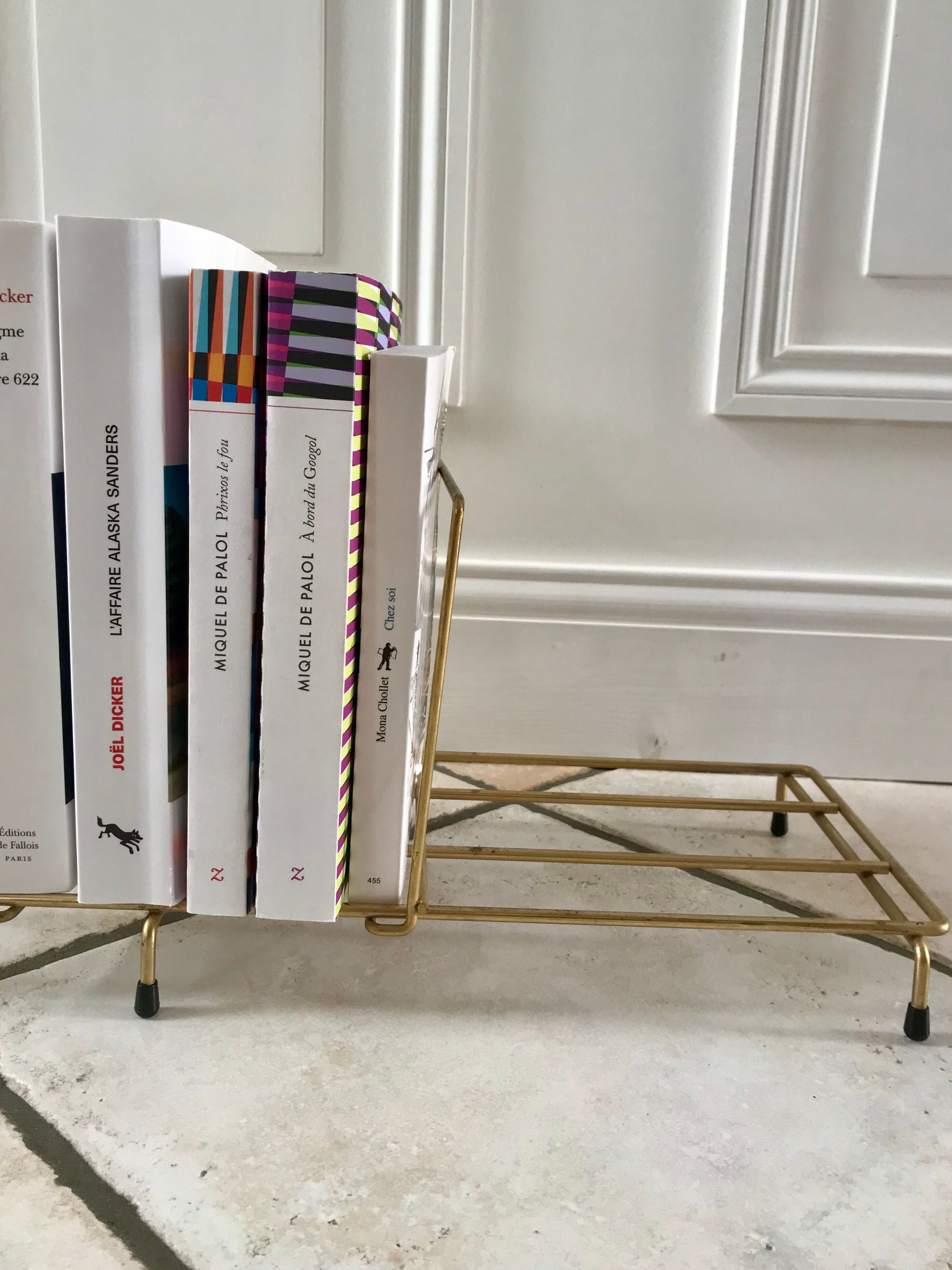 Magazine holder / bookend in modular brass years 50-60