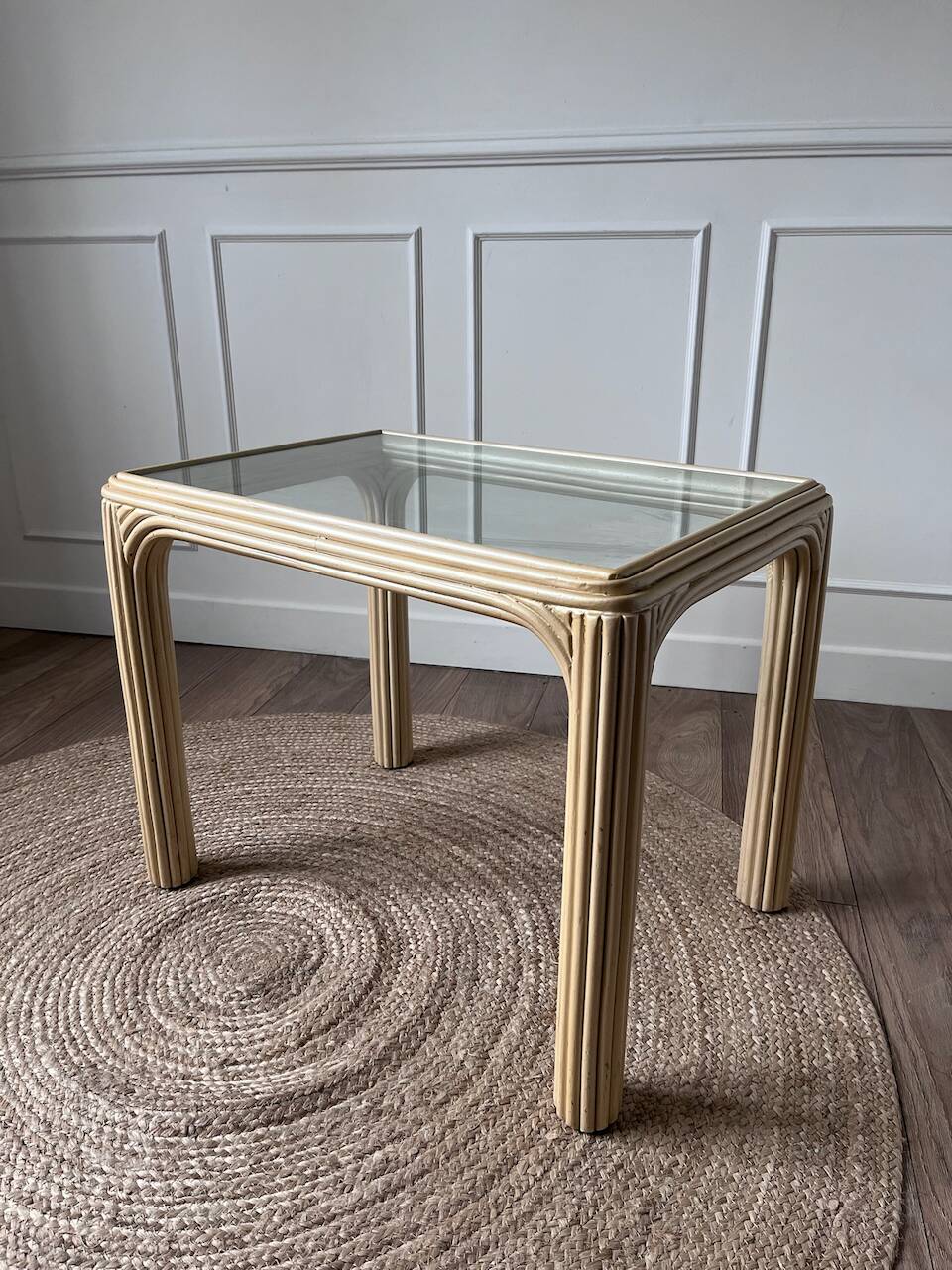 Table basse rotin doré