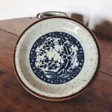 Pair of cups in blue décor