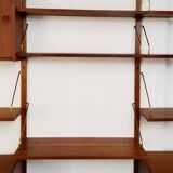 Modular Scandinavian shelf