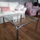 Table basse carrée vintage années 70 plateau en verre transparent et pieds chromé