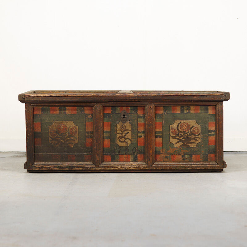 Antique Folk Art Painted bridal chest 1790