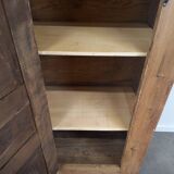 Armoire parisienne en sapin