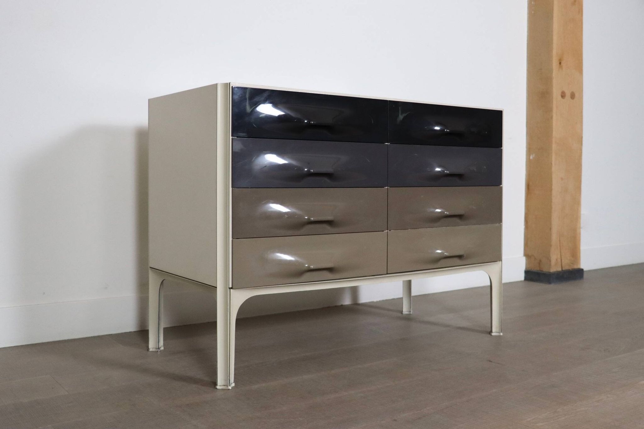 Raymond Loewy DF 2000 Chest Of Drawers Credenza For Doubinsky Frères, 1968