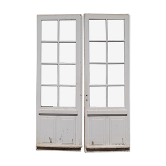 Pair of door d entree has small tiles