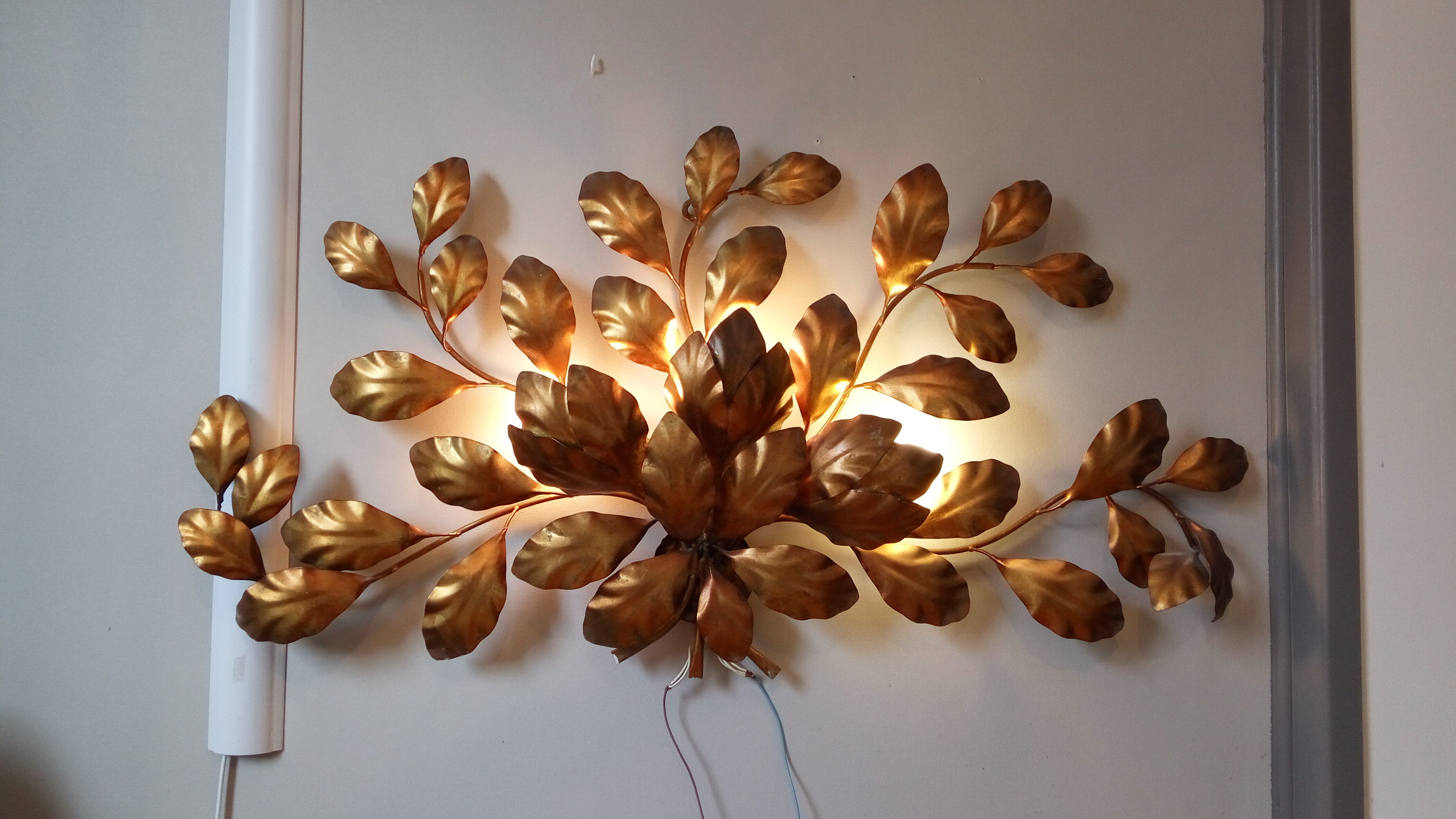 Gold metal wall lamp