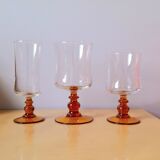 Service of 18 glasses with amber feet 70s