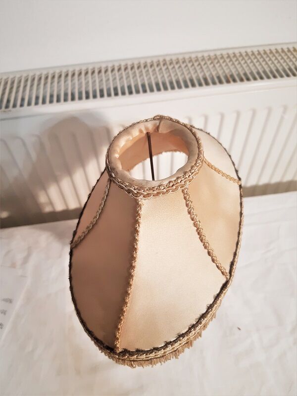 modernist lamp period 1930/1950 with very beautiful silk lampshade with fringes