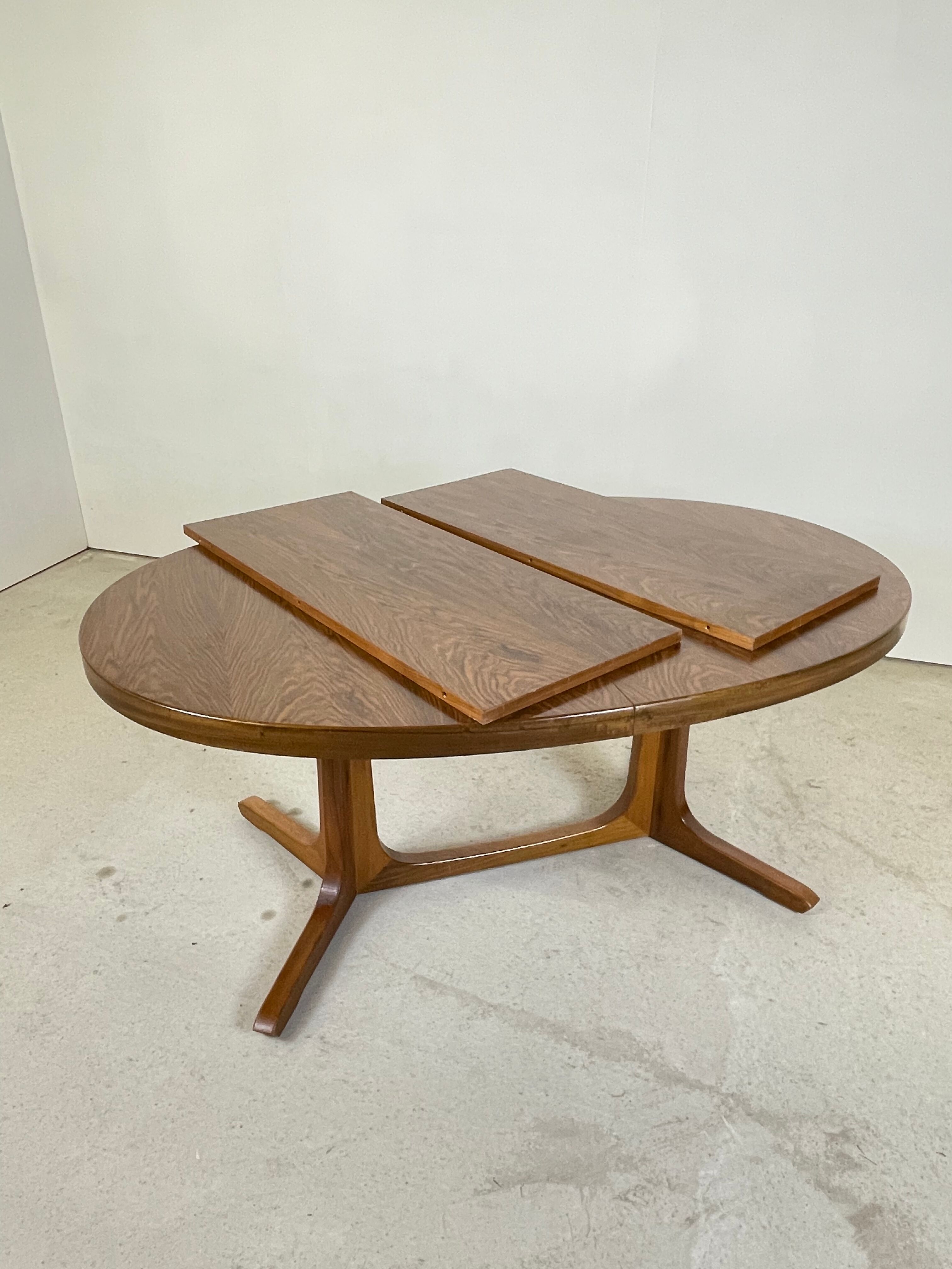 Large rosewood baumann table