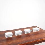 “Tight light” wall lamps by Piero Lissoni for Flos