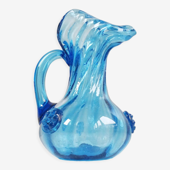 Vase en verre bleu