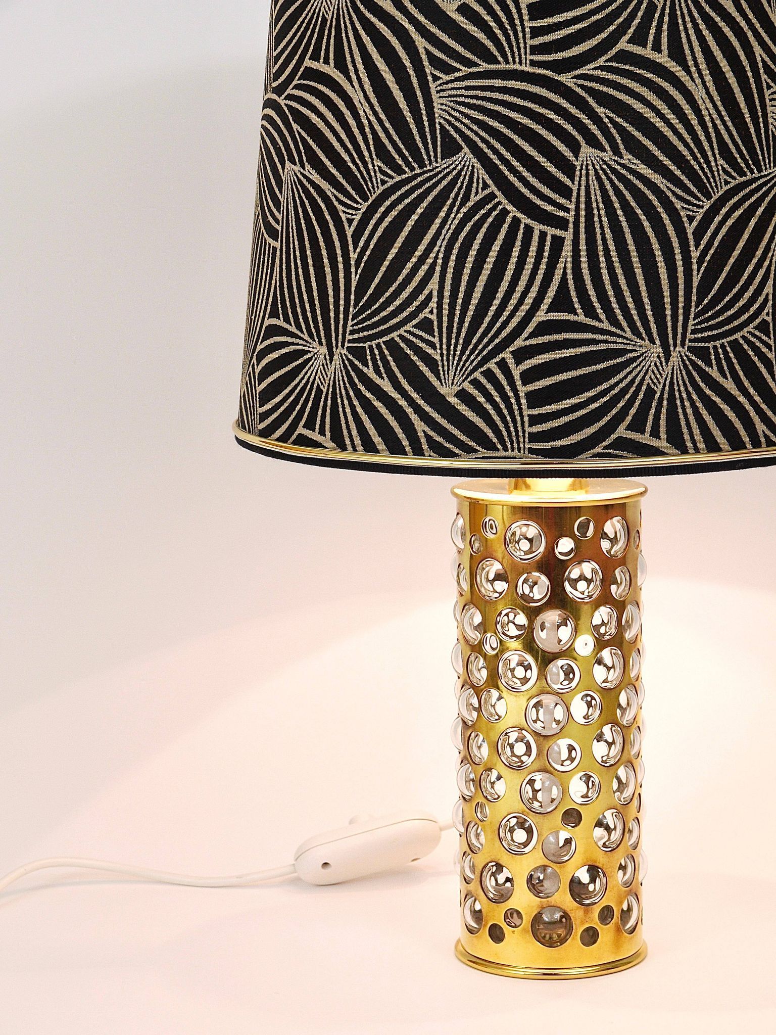 Rupert table lamp by Nikoll mid-century in brass tube and bubble glass, Austria, 1950s.