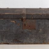 Malle ancienne en bois foncé, vers 1910
