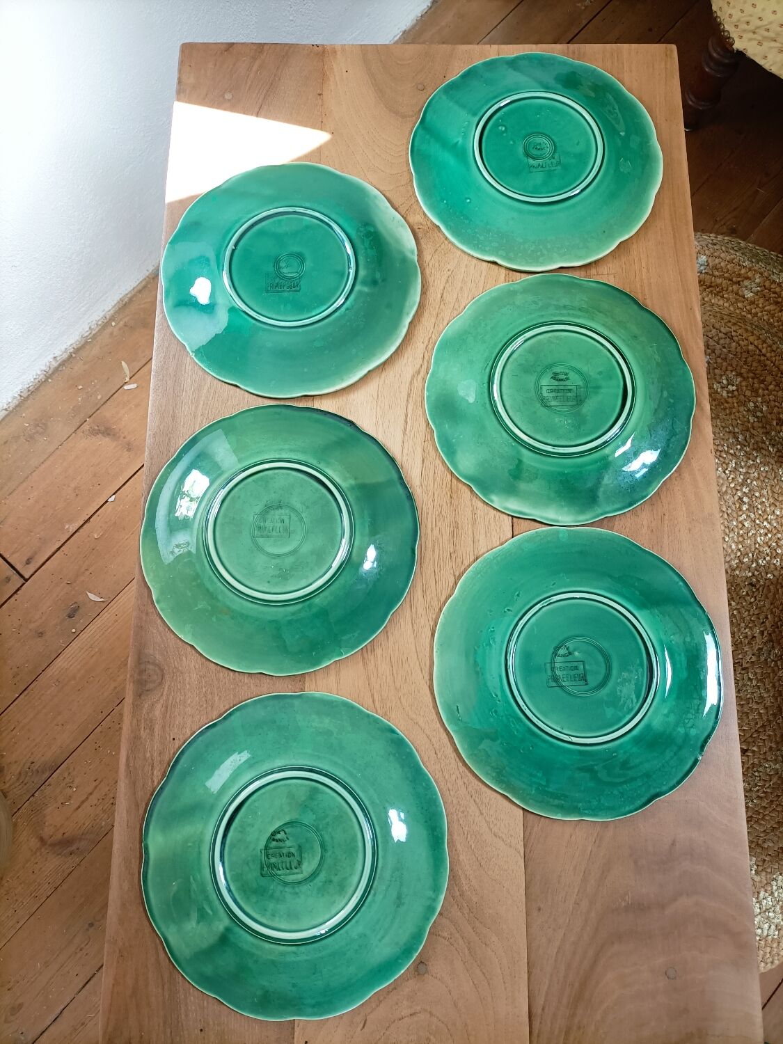 6 Gien slip dessert plates with leaf decoration