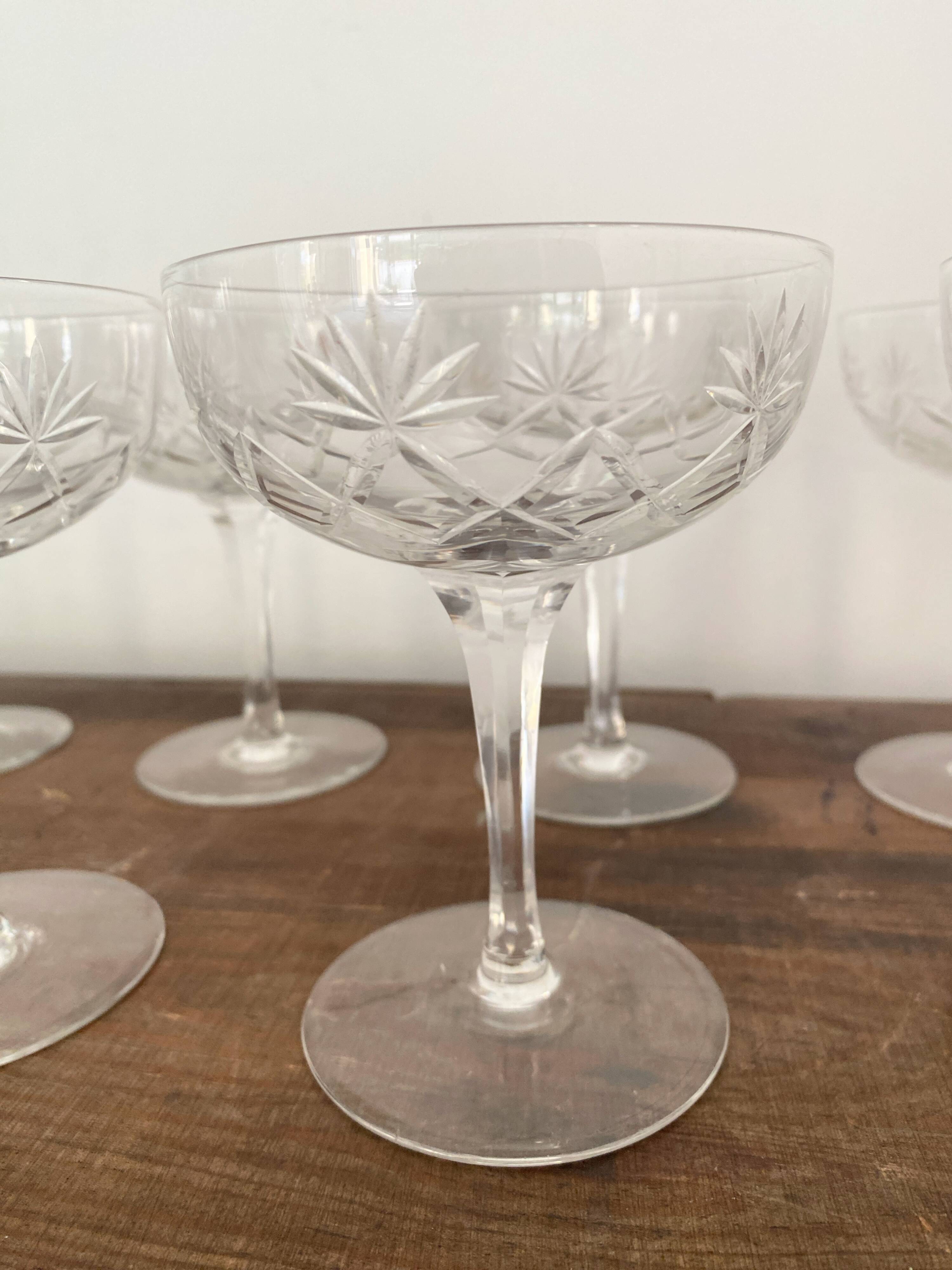 Coupes de champagne en cristal ciselé vintage 9 pièces