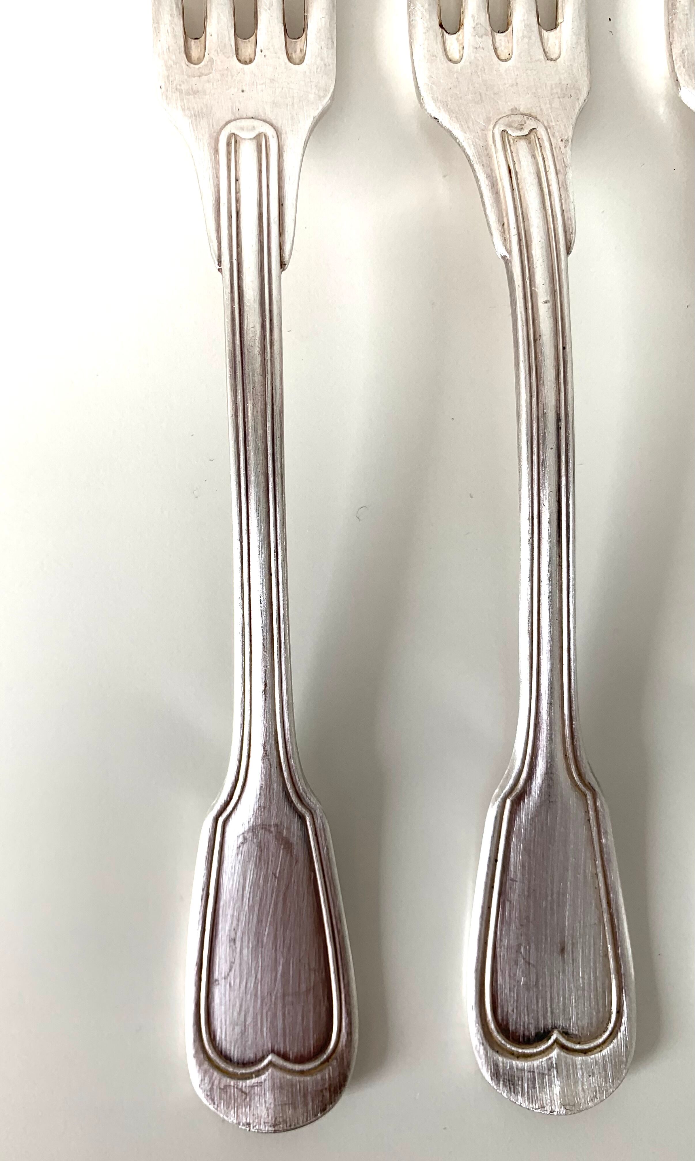 6 silver metal forks