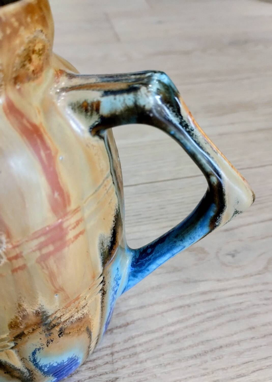 Pichet Metenier fin 19e céramique bleue