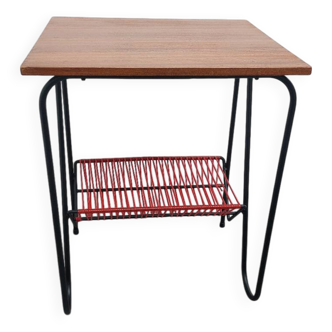 Side table with vinyl holder