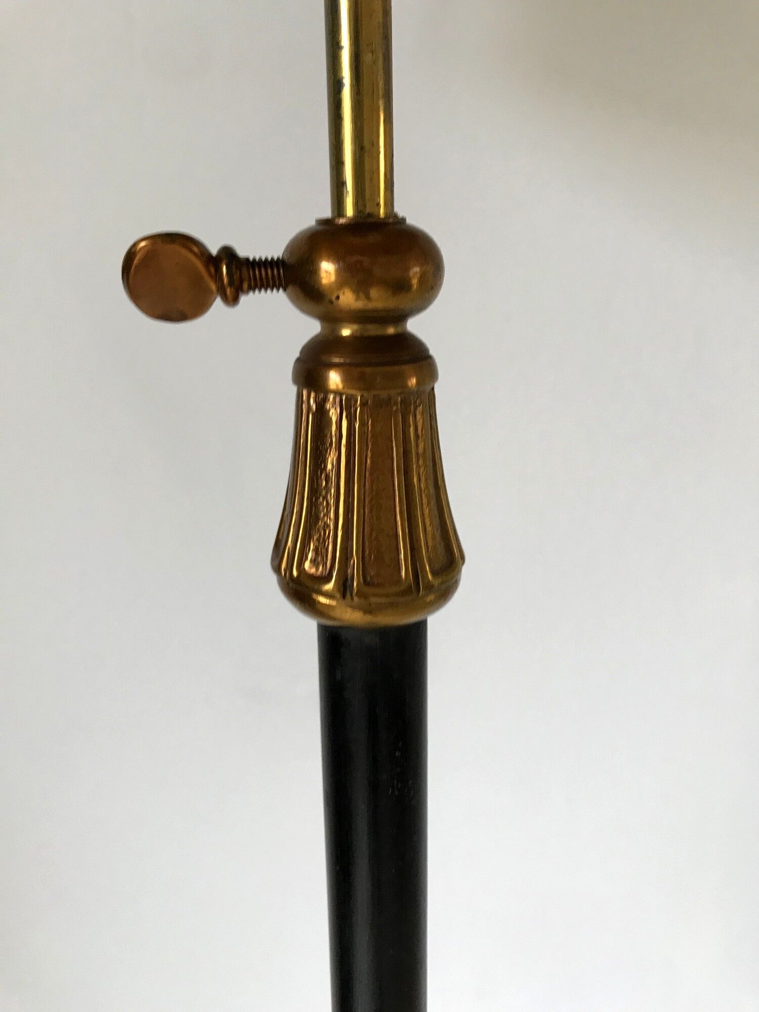 Lampadaire vintage en fer forgé et bronze années 50