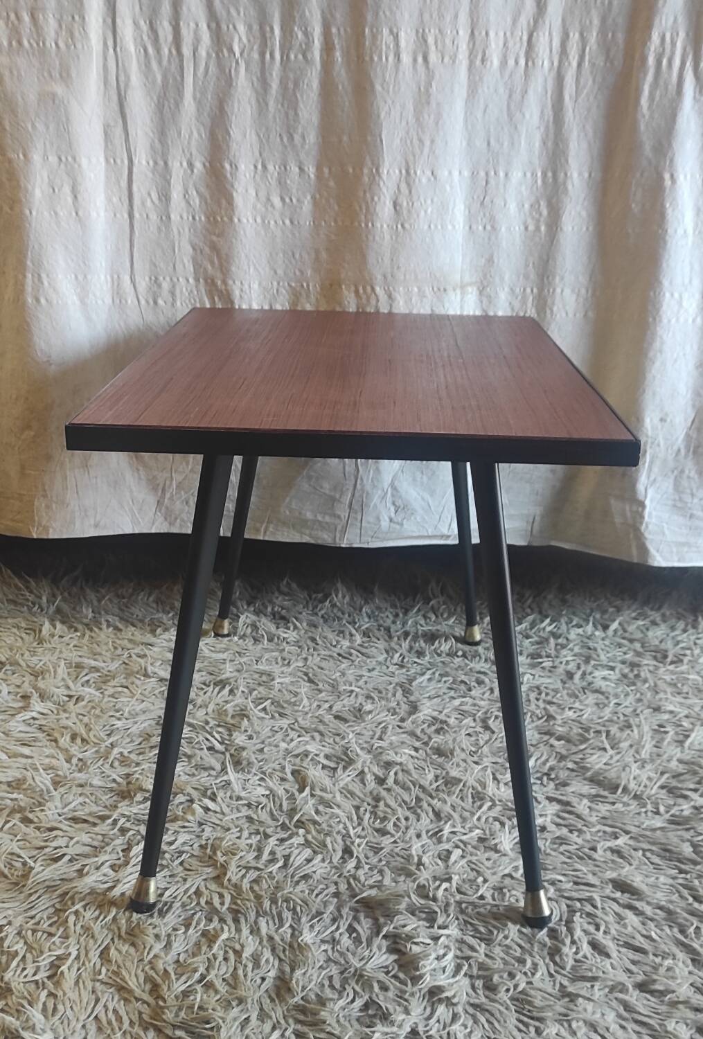 Table basse moderniste en métal et bois - mid. XXeme