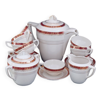 Service a cafe vintage . semi porcelaine. 11 pers.