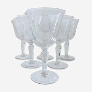 Suite de six verres sur pied en cristal