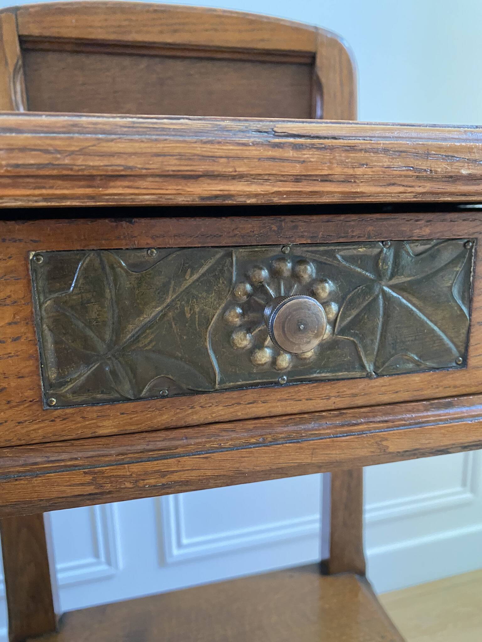 Vintage solid oak bedside table, 1 door, 1 drawer and 1 niche